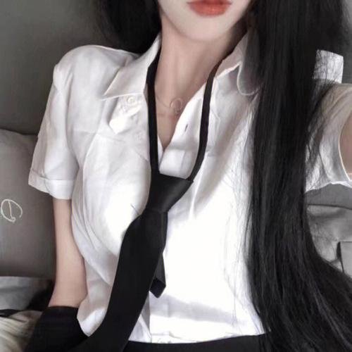 朝鲜名侦探:奴隶的女儿